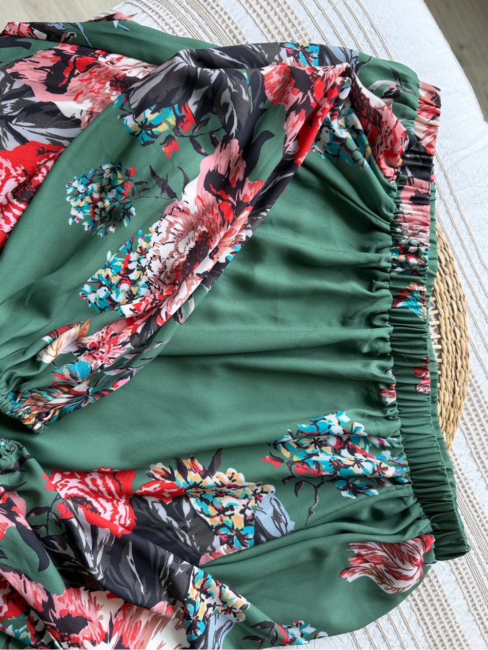 Off-Shoulder Floral Blouse - Green - Picture 5 of 8